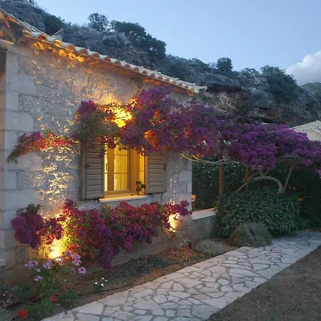 Kripia Tatil Evi *